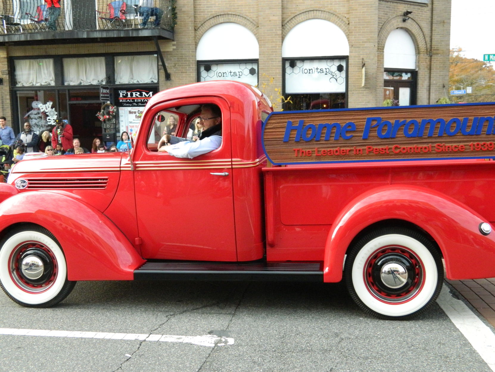 Mooresville Christmas Parade (235).JPG